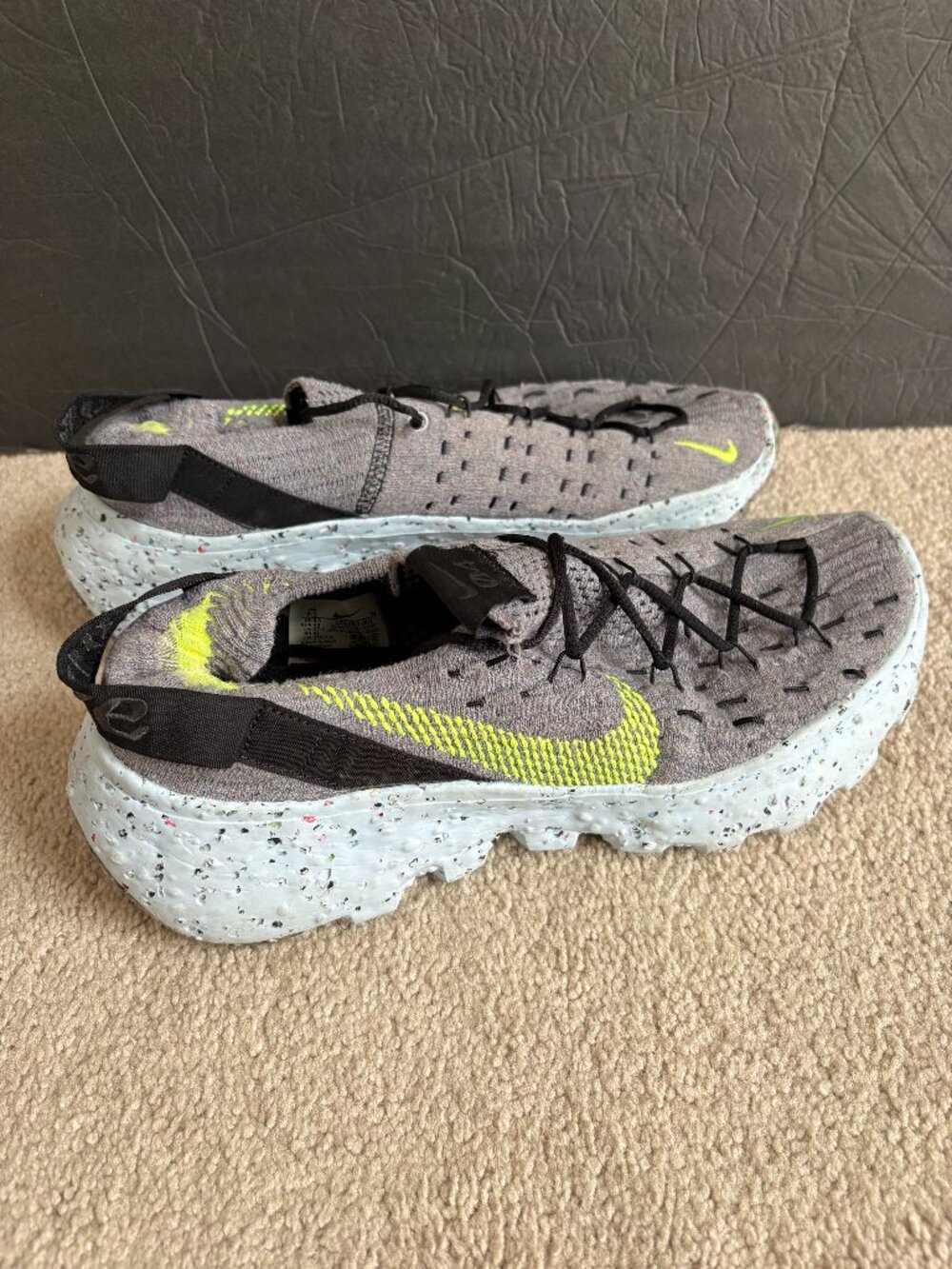Nike Space Hippie 04 Men's Running Shoes Size 9.5 Gray Volt CZ6398-001